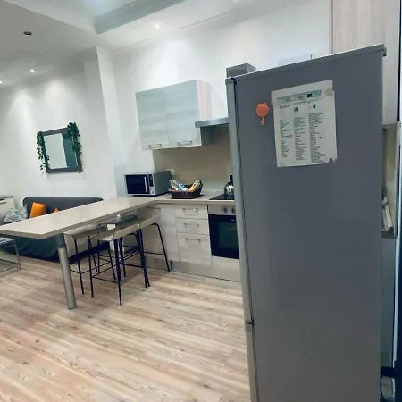 Cozy With 2 Bedroom In A Location Apartamento *